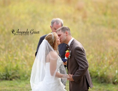 stowers-wedding-first-kiss-wv-wedding-photographer